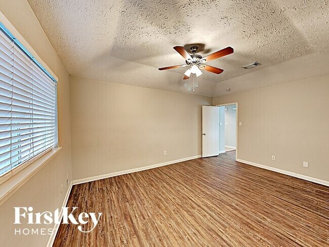 Building Photo - 4127 Adonis Dr