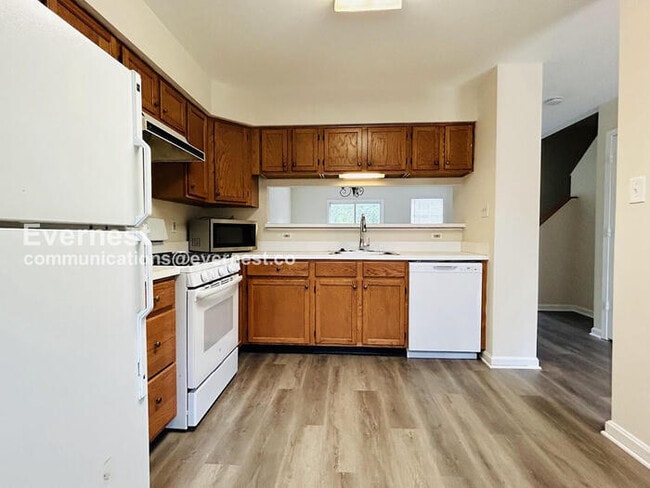 Building Photo - 20865 Sandstone Square