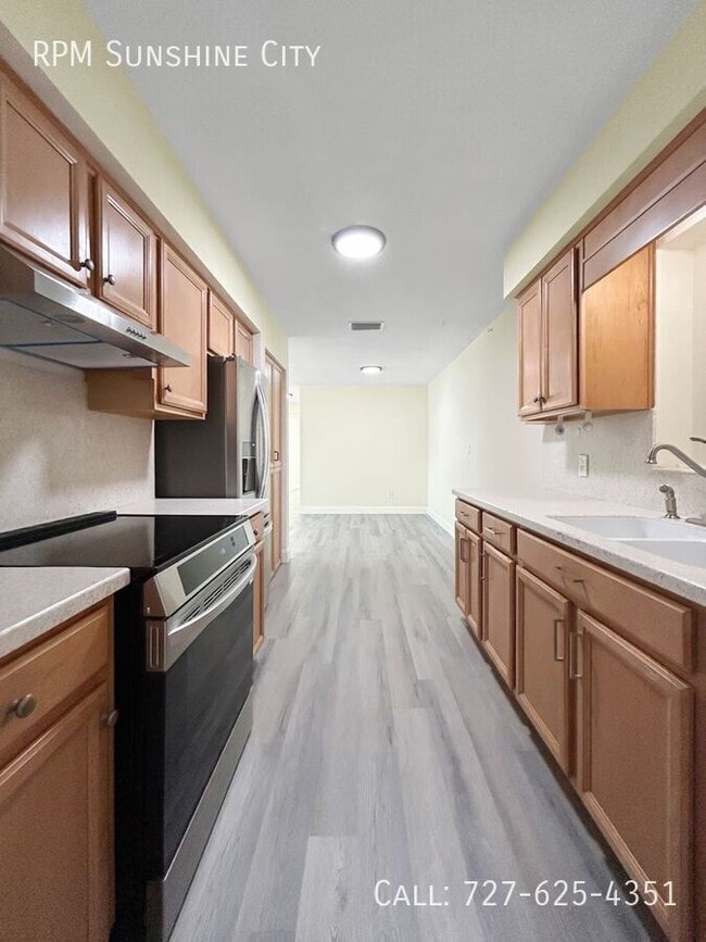 Building Photo - 9814 110th Ln N