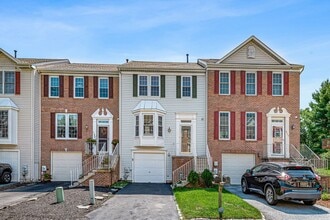 Building Photo - 128 Attic Ct