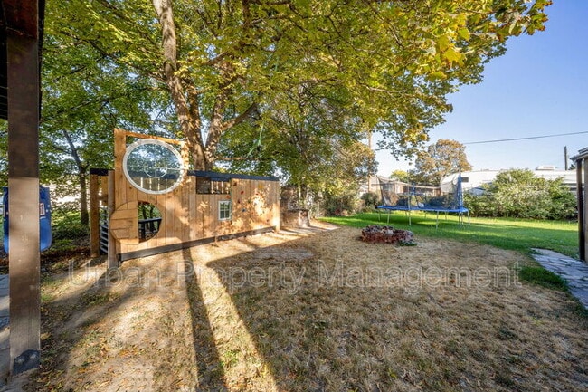 Foto del edificio - 90 W 7500 S