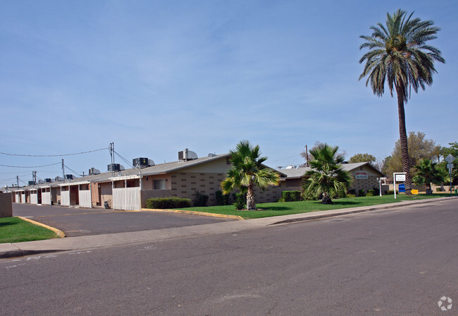 Building Photo - The Cottages at Hayward