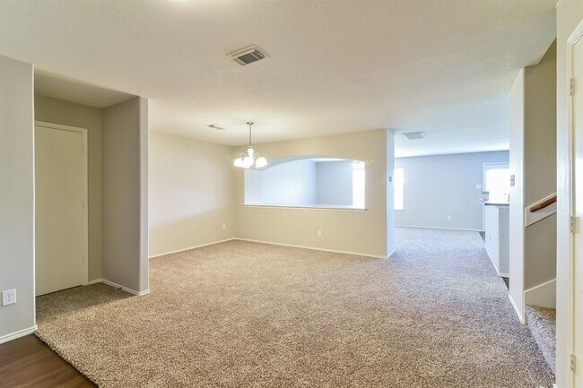 Building Photo - 19034 Rustic Gate Dr