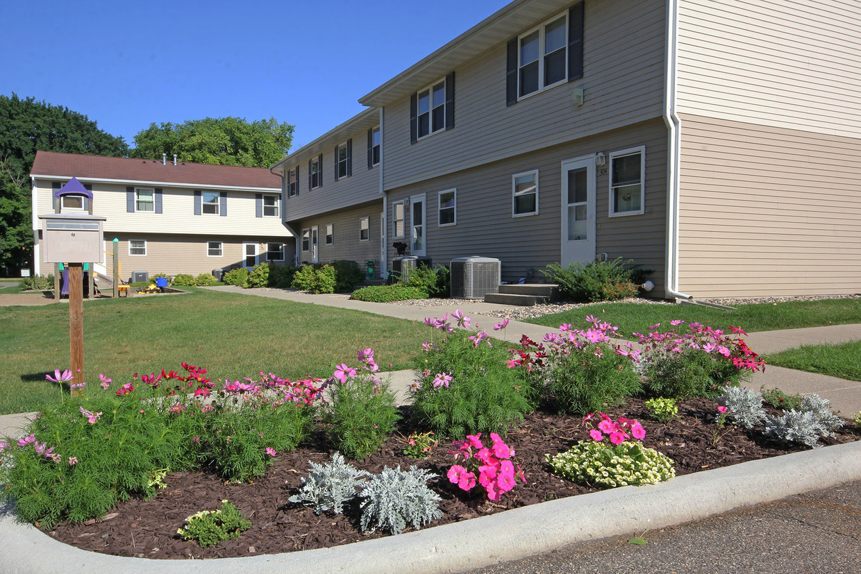 Cascade Apartments - Fergus Falls, MN | Apartments.com