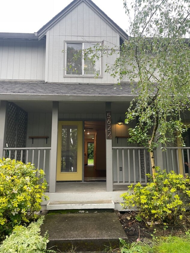 Primary Photo - 5620-5624-5624 NE Killingsworth St