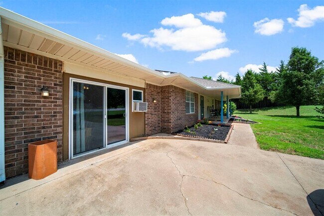 Foto del edificio - 1829 Ranchwood Dr