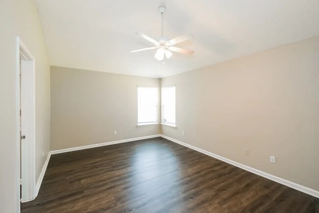 Building Photo - 12244 Mantle Dr