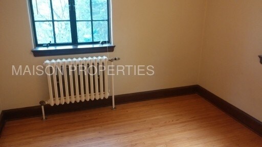 Building Photo - Highland Park One Bedroom, Includes Heat!