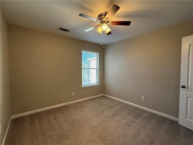Foto del edificio - 314 Pin Oak Ave
