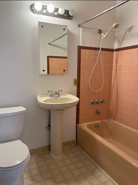 Foto del edificio - 2081 Hanover St