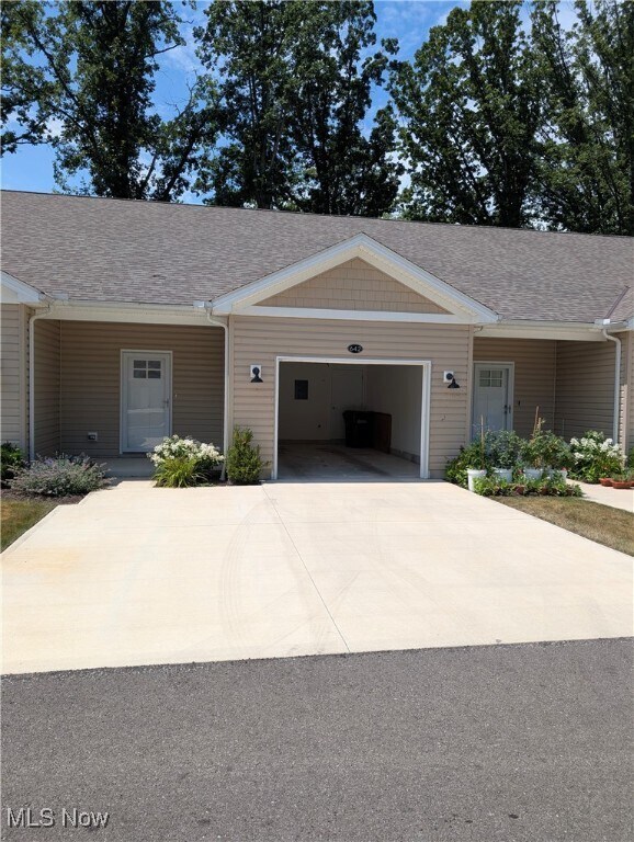 Foto principal - 642 Treadway Blvd