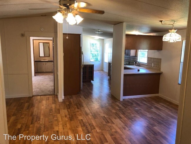 Foto del edificio - 3 br, 2 bath House - 2815 Three Bridge Rd
