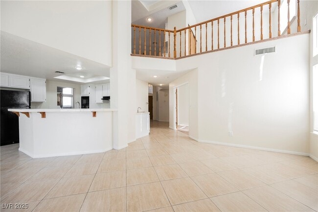 Building Photo - 8432 Honeywood Cir