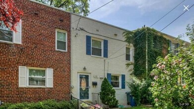 Building Photo - 2935 Landover St