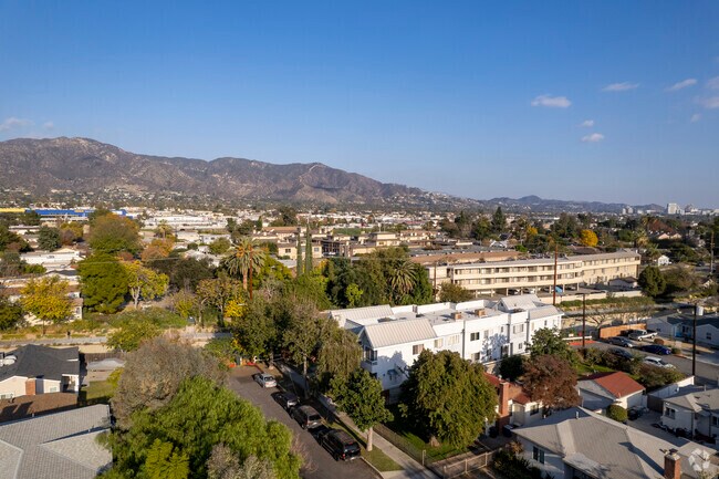 Aerial Photo - 254 W Ash Ave
