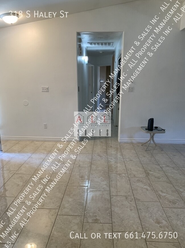Foto del edificio - 318 S Haley St