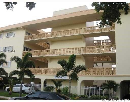 Foto del edificio - 1818 Rodman St