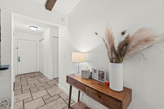 Building Photo - 21701 Altamira Ave