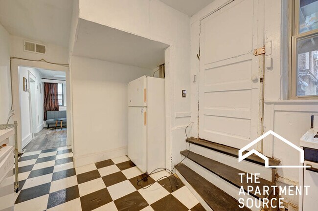 Foto del edificio - 2031 N Humboldt Blvd