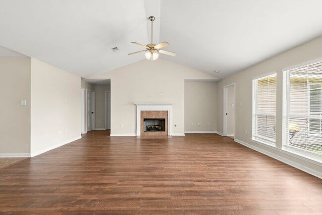 Building Photo - 11327 Shady Bend Dr