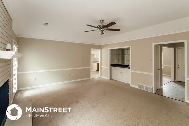 Foto del edificio - 6755 Cleary Dr