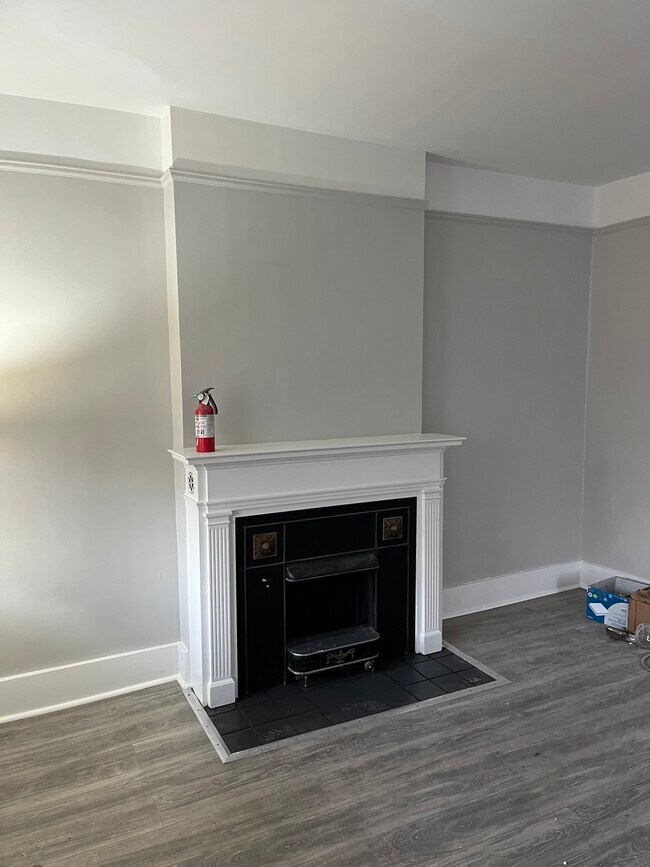 Photo - 3931-3931 California Ave Townhome