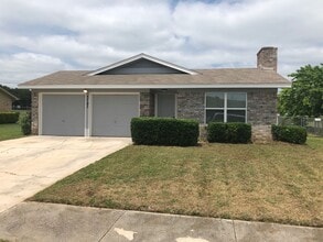 Building Photo - 5707 Dan Dr