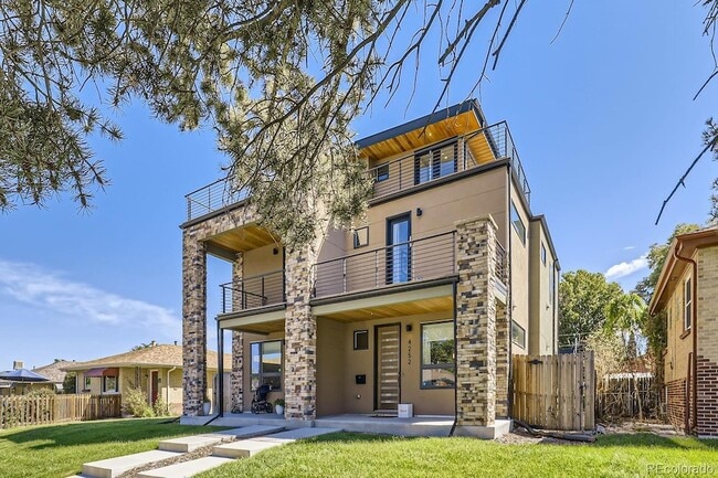 Photo - 4252 Perry St Townhome