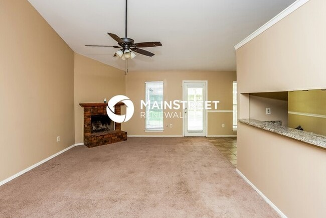 Building Photo - 3 Bedroom Pet-Friendly Home in Horn Lake, MS with Main Street Renewal