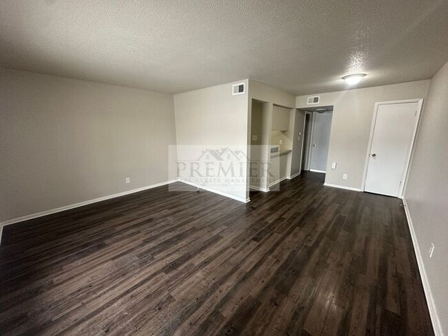 Building Photo - 6017 Barton Ave