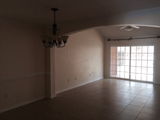 Building Photo - 321 Vanderbilt Dr