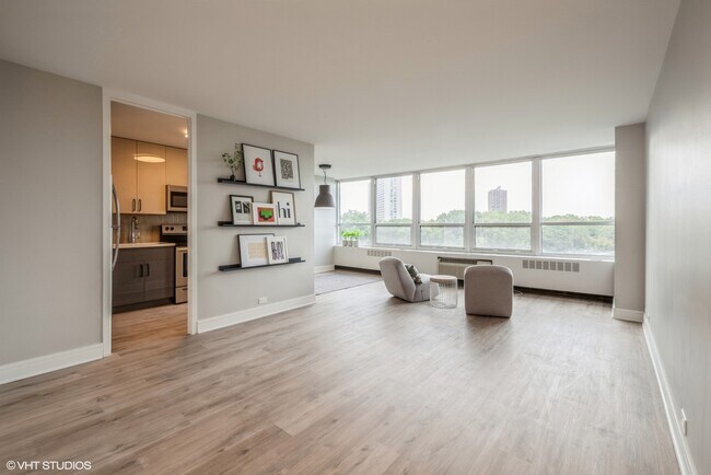 Foto del edificio - 4800 S Chicago Beach Dr