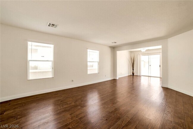 Foto del edificio - 10274 Chigoza Pine Ave