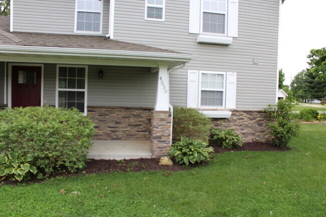 Foto del edificio - Gorgeous 4 Bed, 2 Bath Home in South Centr...