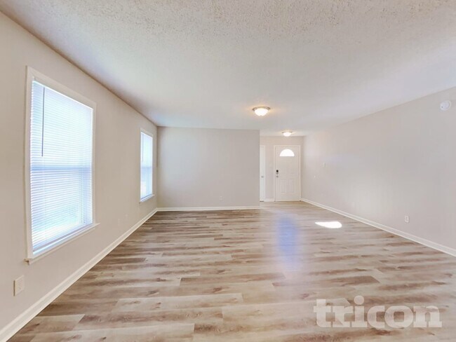 Foto del edificio - 940 Ravine Dr