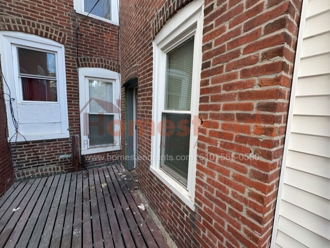 Building Photo - 4 Bedroom House in Upper Darby!
