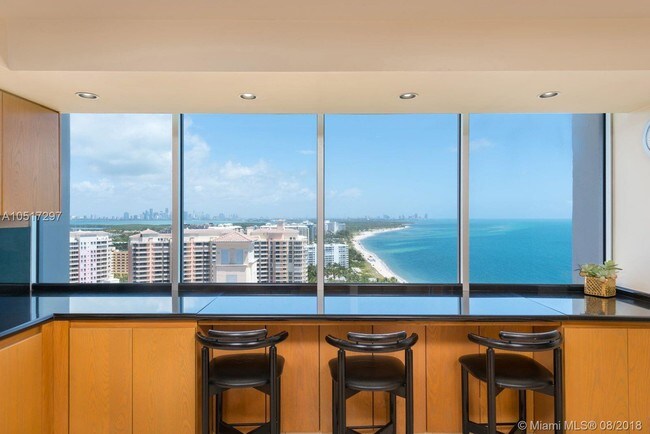 Foto del edificio - 881 Ocean Dr