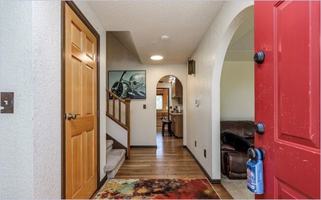 Foto del edificio - 8724 Lake Steilacoom Point Rd SW