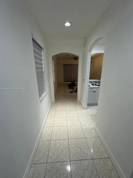 Foto del edificio - 4273 NE 10th Ct