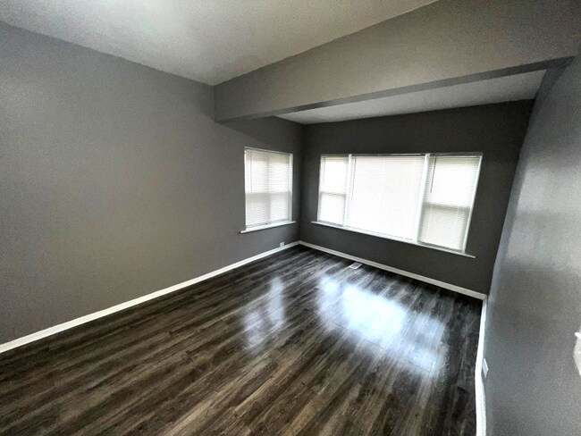 Foto del edificio - 709 N Laramie Ave
