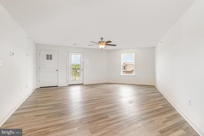 Building Photo - 1708 Fairmont Dr