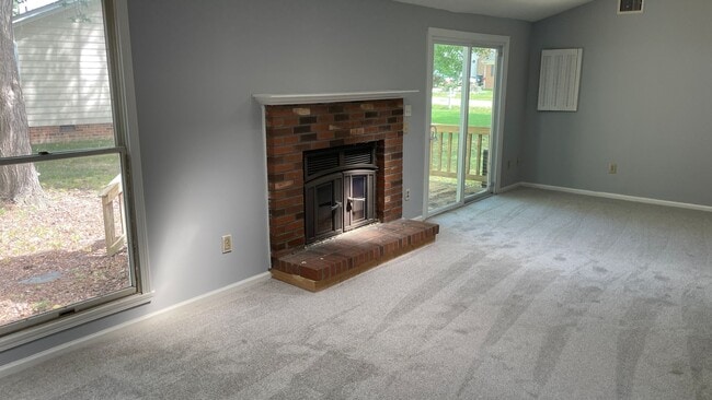 Foto del edificio - Chesterfield Rancher with Open Concept
