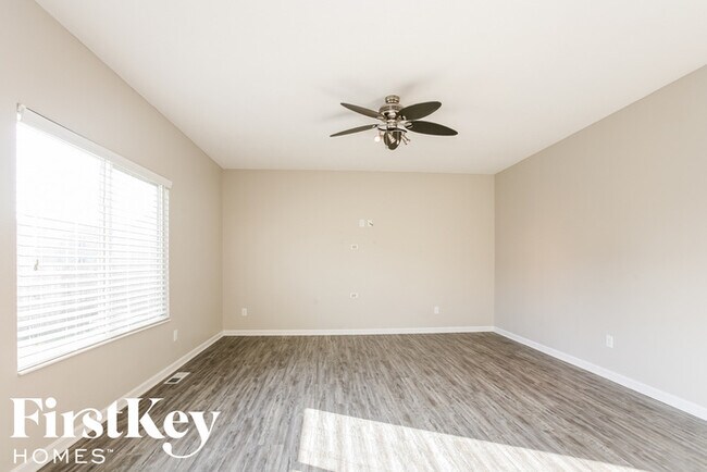 Foto del edificio - 2505 Cabin Hill Rd