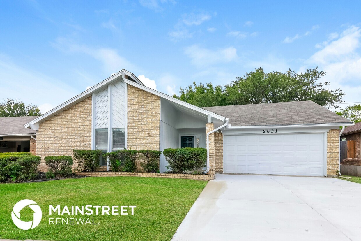 Foto principal - 6621 High Lawn Terrace