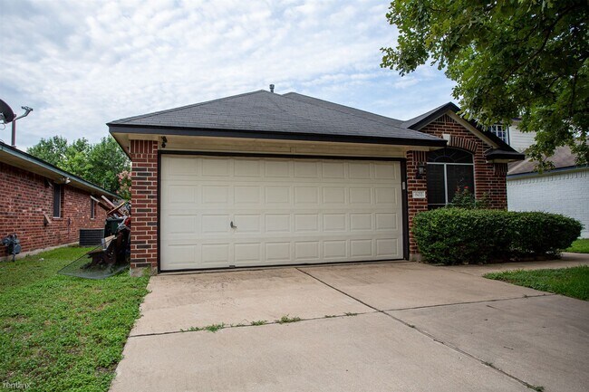 Foto del edificio - 3 br, 2 bath House - 802 Luke Ln