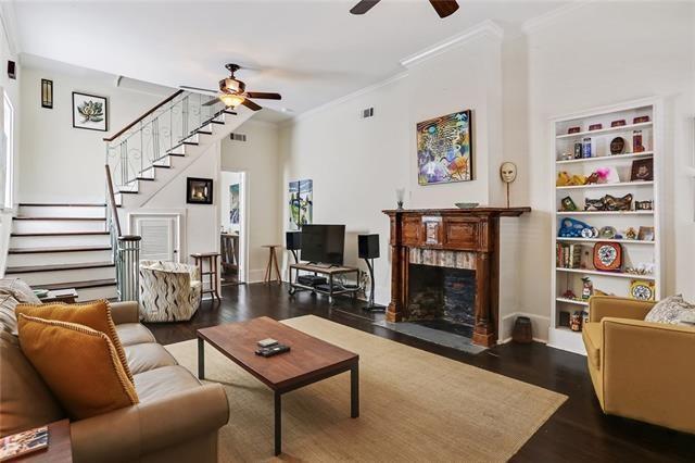 Building Photo - 2429 Chartres St