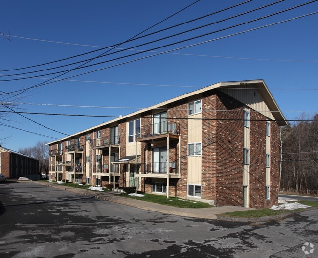 Brentwood Village Apartments Apartments Liverpool, NY