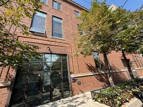 Building Photo - 222 S Racine Ave