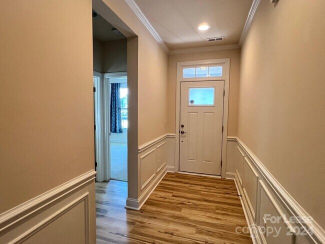 Building Photo - 148 Blossom Ridge Dr