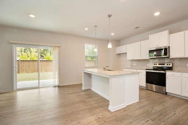 Building Photo - Minutes to Downtown Dawsonville, Rock Creek Park & More—Welcome Home